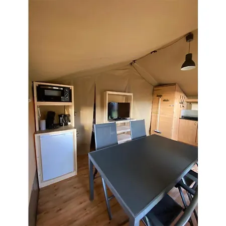 Minicamping De Lindenhoeve - Safaritent Schaapje Chalet Nistelrode